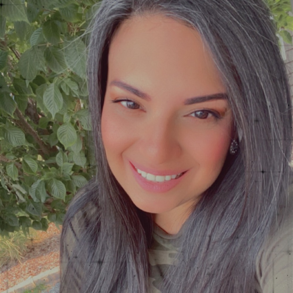 Meet your Posher, Andrea k.